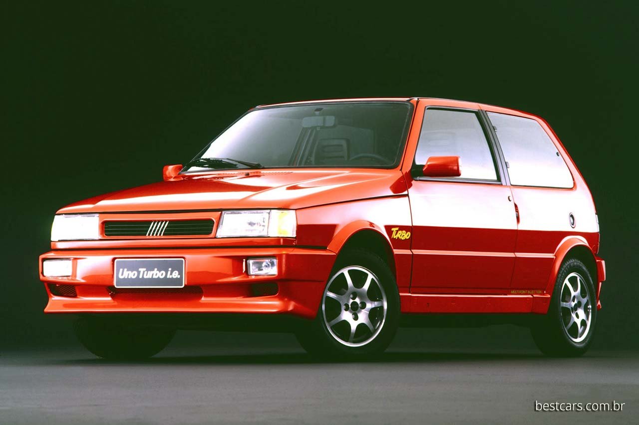 Fiat Uno Mille: primeiro carro popular abria mão até de ajuste do