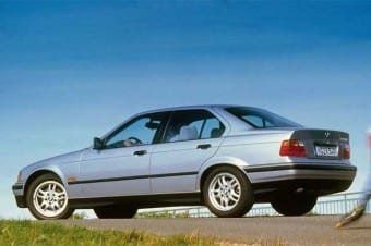 O BMW da série E36 foi marcante, mas você pagaria mais de R$ 300 mil por um 318iS?