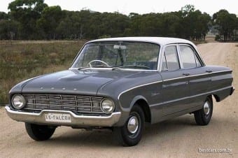 O Ford Falcon, lançado na Austrália em 1960, saiu de linha e logo será o Holden Commodore