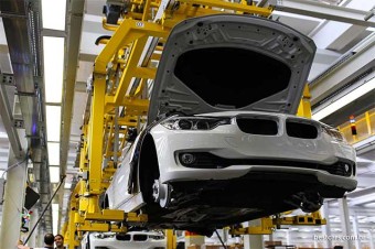 BMW em Araquari, SC: importação dos veículos em grupos de peças para a montagem no Brasil