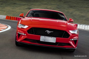 Ford Mustang 02