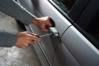 Automóvel é algo sujeito a todo tipo de furto que se possa ter notícia